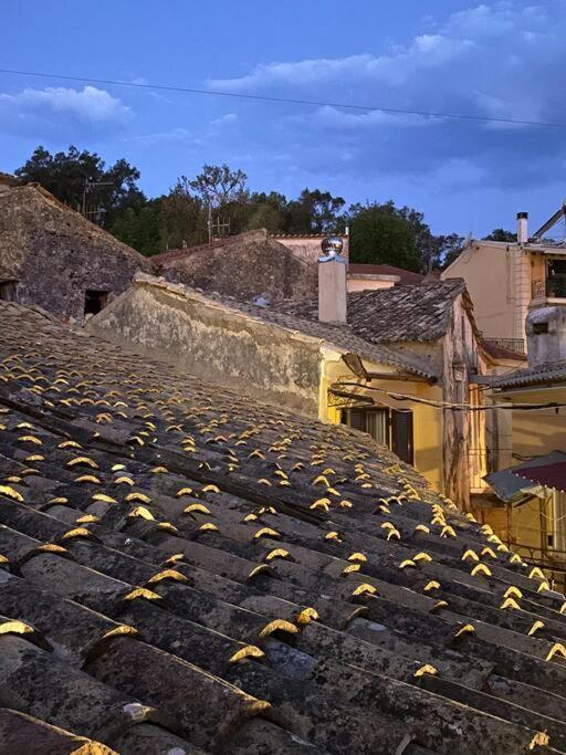 Siora Nina Charming Stone House Near Agios Gordios Villa Sinarades Exterior photo